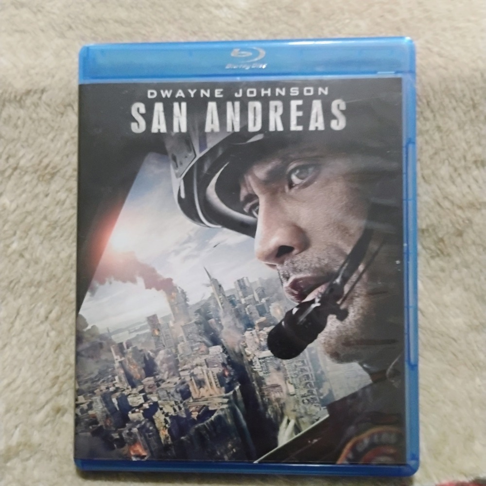 San Andreas Blu-ray Movie Dwayne Johnson Action Disaster Thriller T308